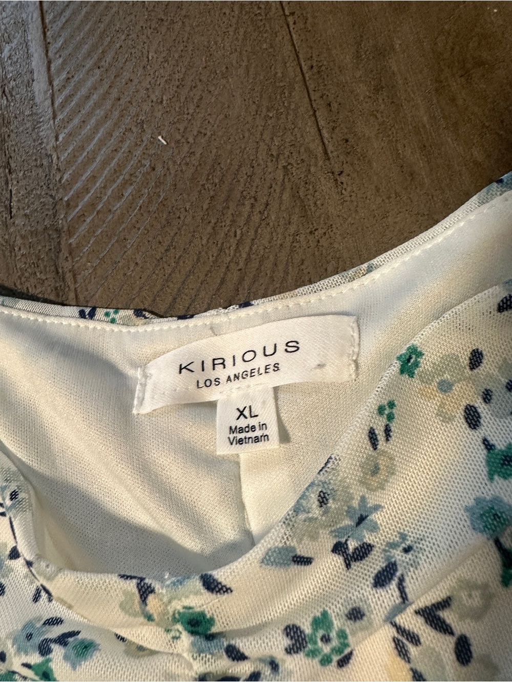 NWT Kirious Los Angeles Women’s White Floral Ruched Ruffle Mini Dress XL - Picture 5 of 11